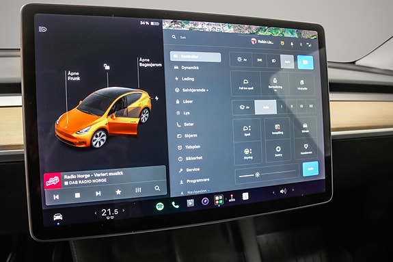 Tesla Model Y 15 of 24