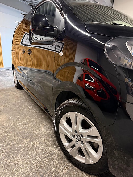 Opel Vivaro-e 11 of 30