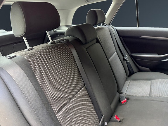 Toyota Avensis 11 of 25