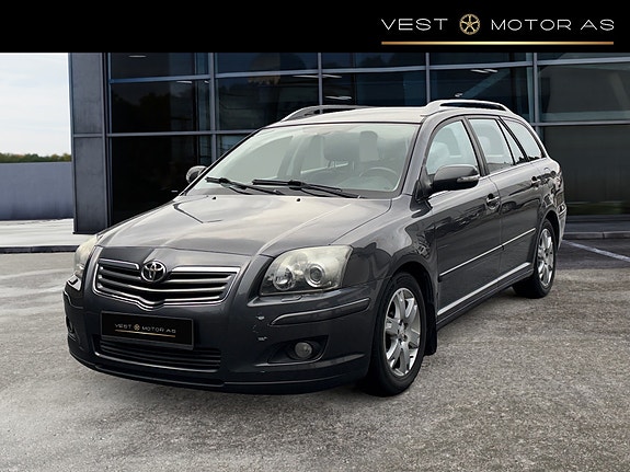 Toyota Avensis 3 of 25