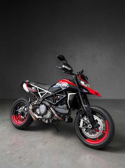 Ducati Hypermotard 950 RVE /STRØKEN/QUICKSHIFTER/1-EIER/NYEDEKK/ÅRLIG UTFØRT SERVICE 06.10.26 2 of 6