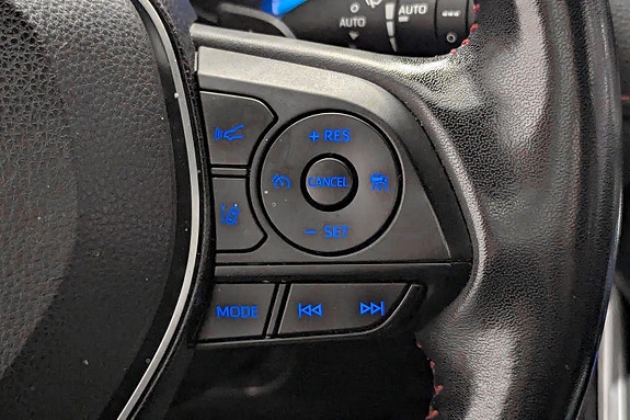 Toyota RAV4 27 of 30