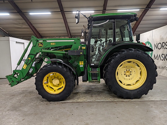John Deere 5820 2 of 16