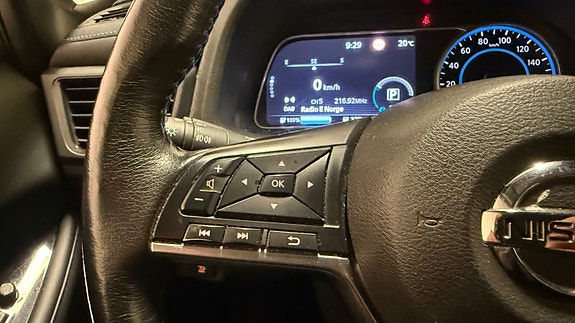 Nissan Leaf 27 of 27