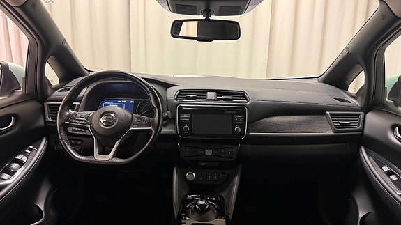Nissan Leaf 12 of 27