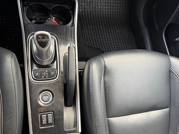 Mitsubishi Outlander 26 of 30