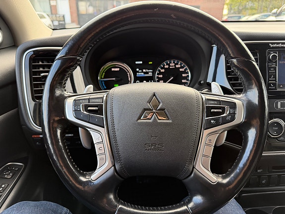 Mitsubishi Outlander 17 of 30