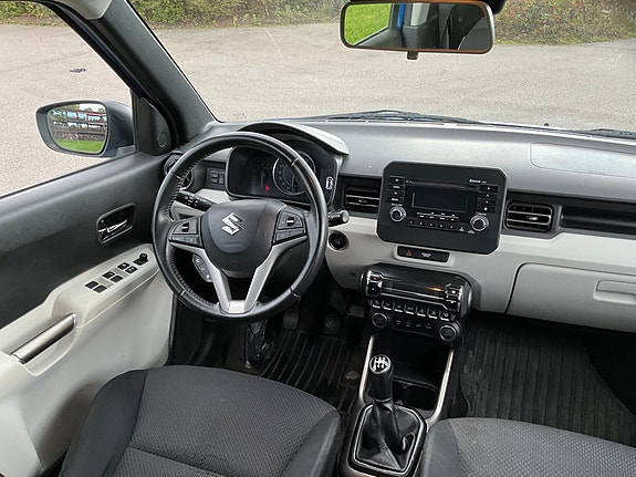 Suzuki Ignis 27 of 28