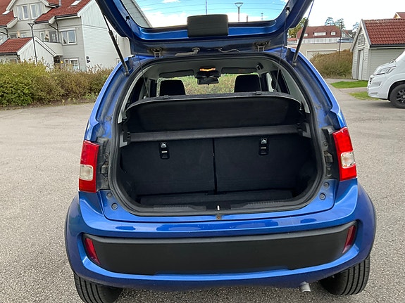 Suzuki Ignis 28 of 28