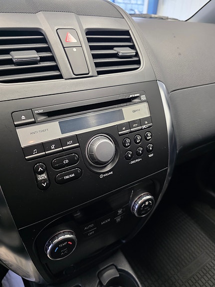 Suzuki SX4 11 of 19