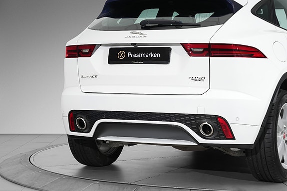 Jaguar E-PACE 26 of 27