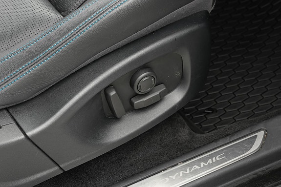 Jaguar E-PACE 9 of 27