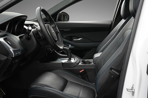 Jaguar E-PACE 6 of 27