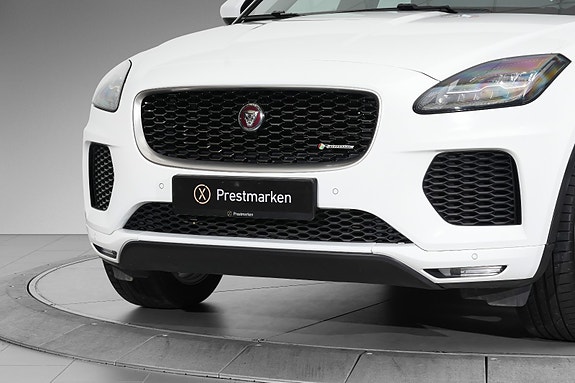 Jaguar E-PACE 23 of 27