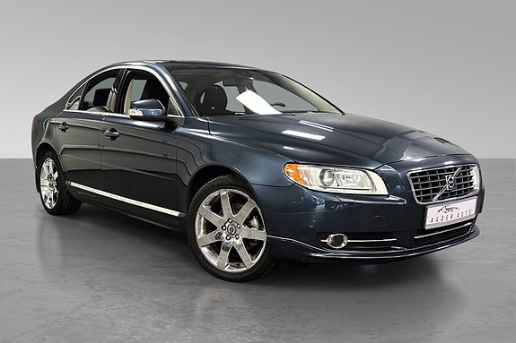 Volvo S80 2 of 30
