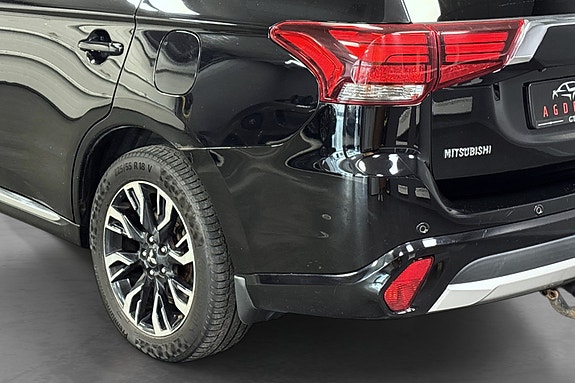 Mitsubishi Outlander 10 of 30