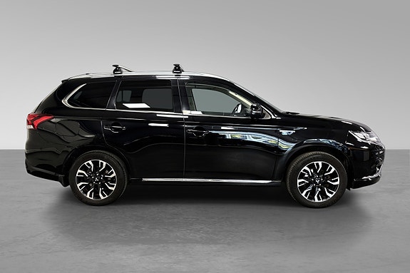Mitsubishi Outlander 3 of 30