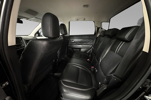 Mitsubishi Outlander 21 of 30