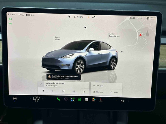 Tesla Model Y 12 of 20