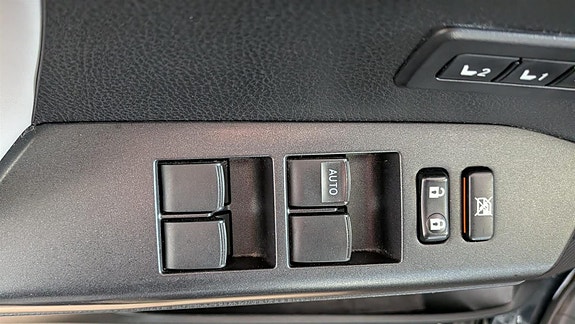 Toyota RAV4 17 of 18