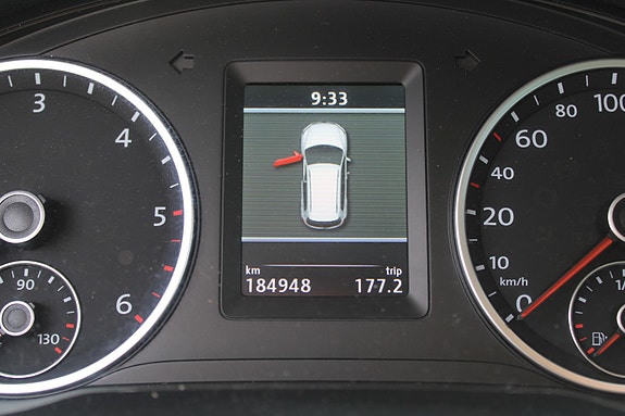 Volkswagen Tiguan 21 of 30