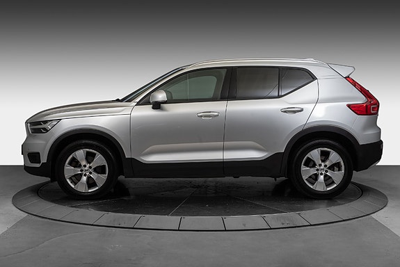 Volvo XC40 7 of 27