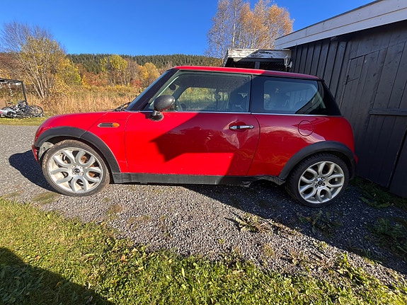 MINI One 2 of 11