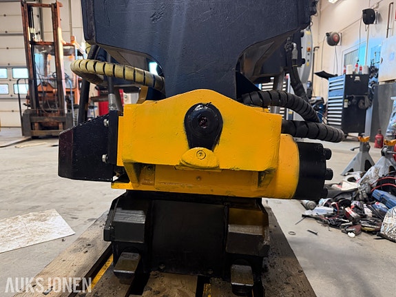 Engcon EC30 Tiltrotator med S70 feste 6 of 11