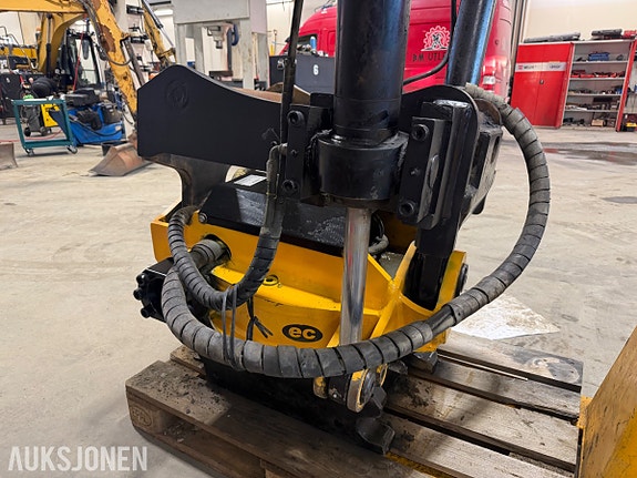 Engcon EC30 Tiltrotator med S70 feste 5 of 11
