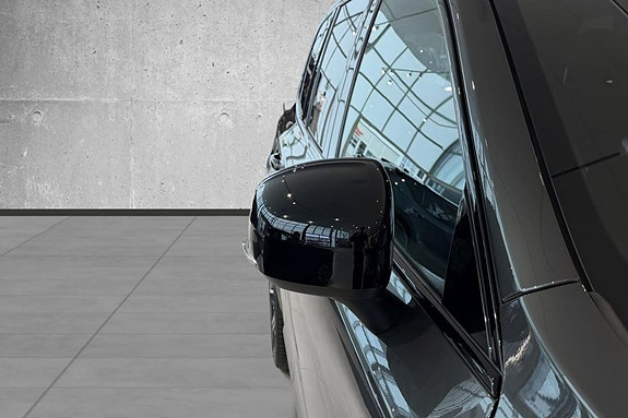 Volvo XC90 6 of 30