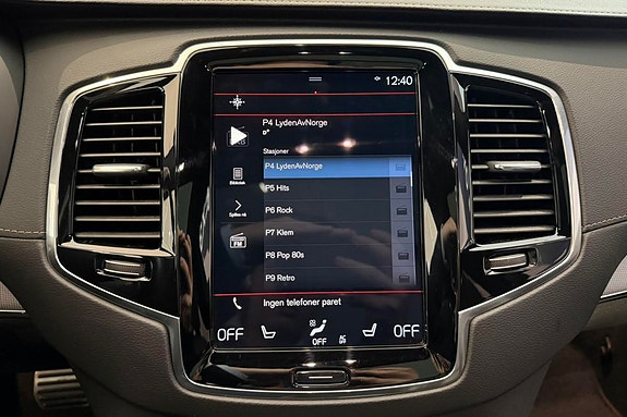 Volvo XC90 27 of 30