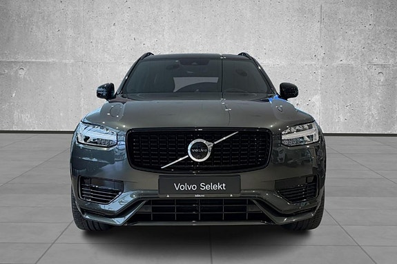 Volvo XC90 3 of 30