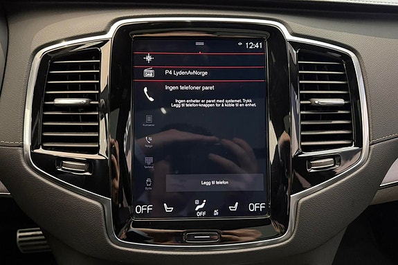 Volvo XC90 28 of 30