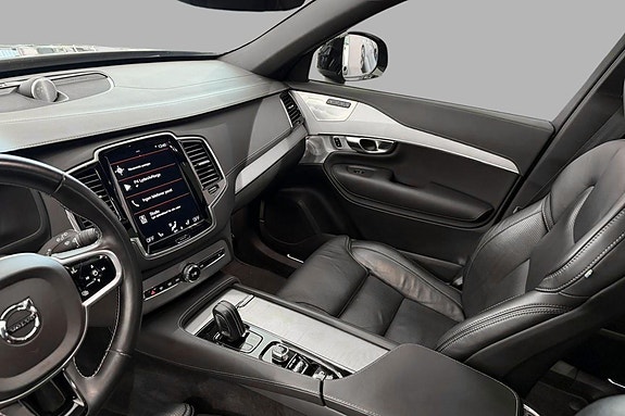 Volvo XC90 22 of 30