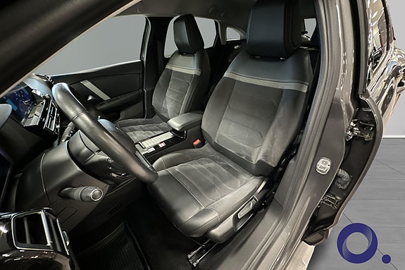 Citroen E-C4 26 of 30
