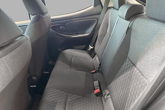 Toyota Yaris 16 of 25