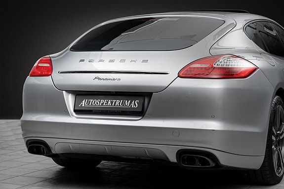Porsche Panamera 6 of 30