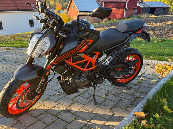 KTM Duke 125 - 2023 mod – Strøken og meget velholdt – Leo Vince – 10.000 km 3 of 17