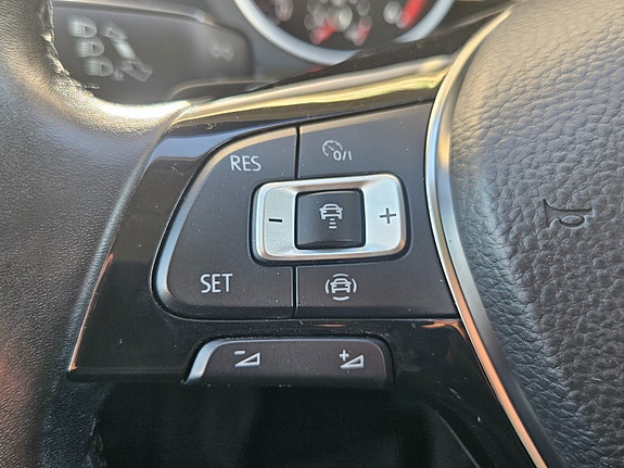 Volkswagen Tiguan 10 of 18