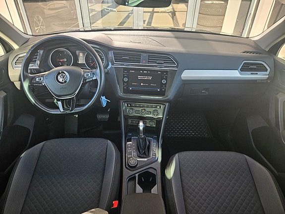 Volkswagen Tiguan 7 of 18