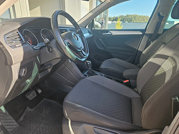 Volkswagen Tiguan 8 of 18