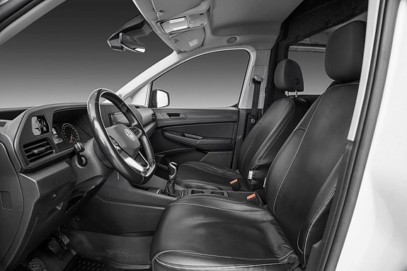 Volkswagen Caddy Maxi 10 of 22