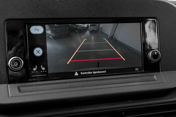 Volkswagen Caddy Maxi 15 of 22