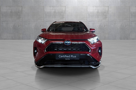 Toyota RAV4 8 of 29