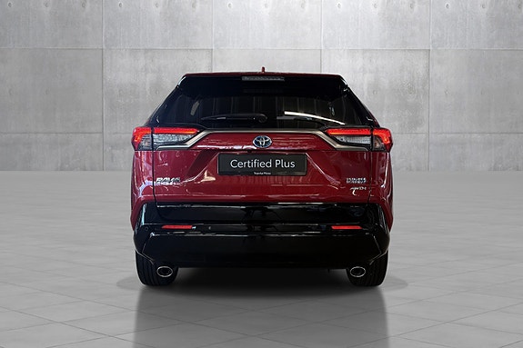 Toyota RAV4 4 of 29