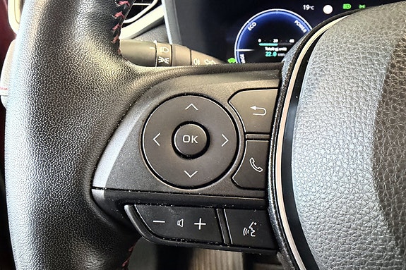 Toyota RAV4 13 of 29