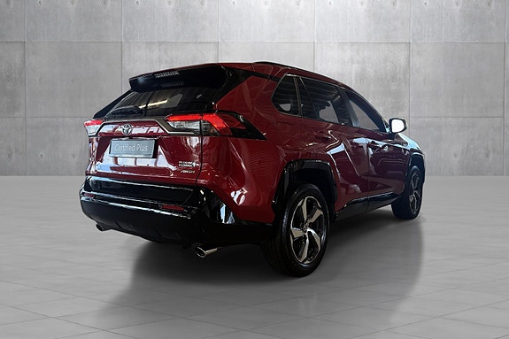 Toyota RAV4 5 of 29