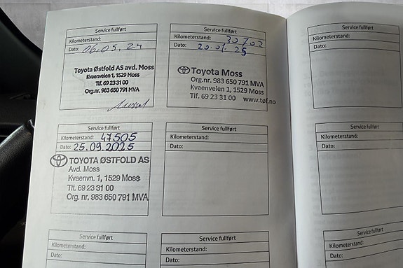 Toyota RAV4 27 of 29