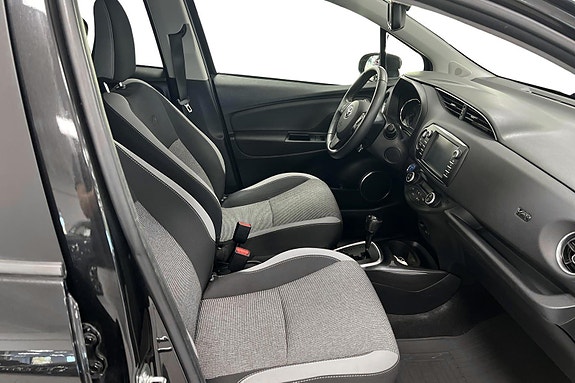 Toyota Yaris 23 of 24
