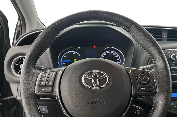 Toyota Yaris 9 of 24